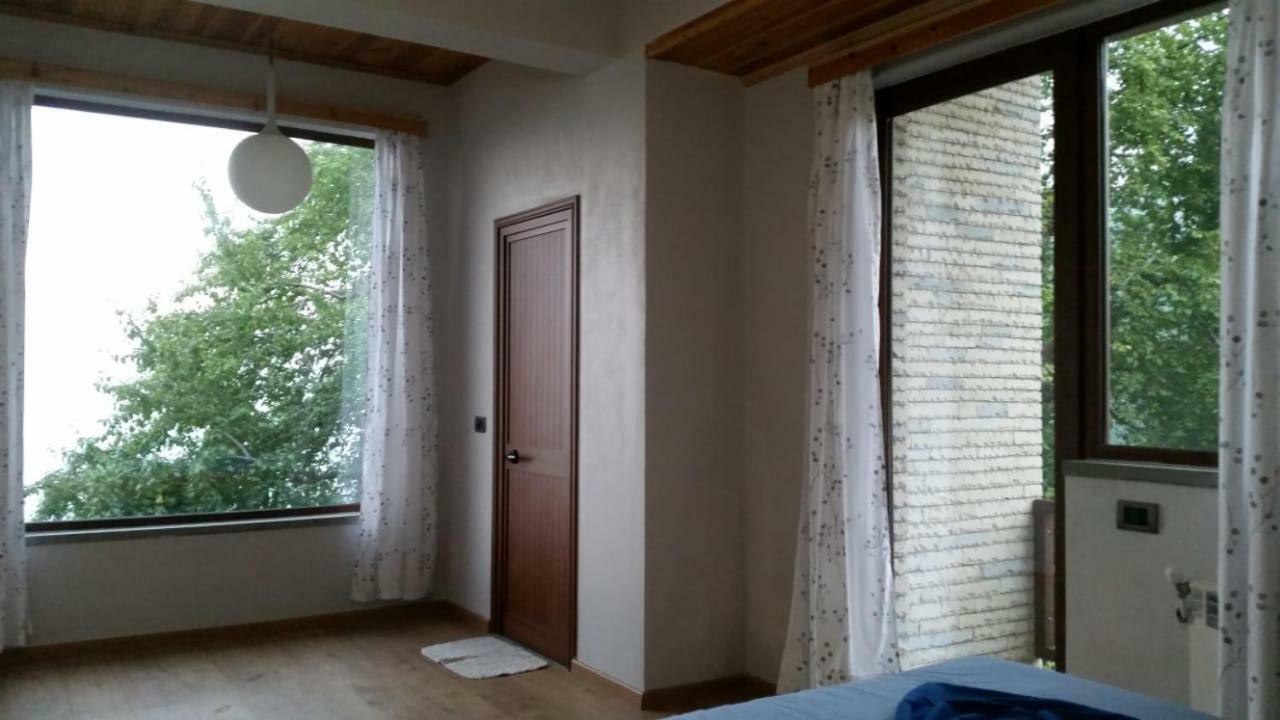Bujtina E Tomorrit Hotell Ujanik Exteriör bild